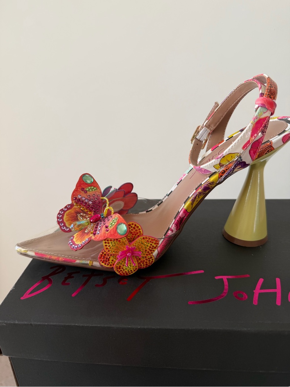 Betsey Johnson colorful Floral Appliqué pointed toe block Heels - Picture 5 of 14